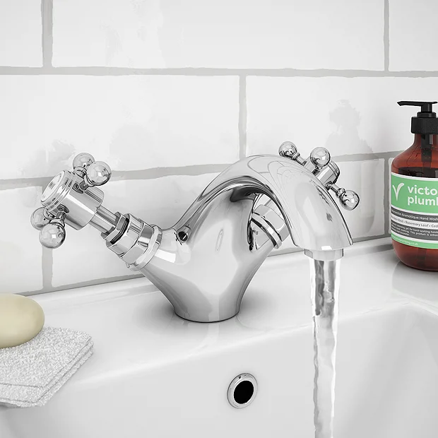 Chatsworth 1928 Traditional Crosshead Mono Basin Mixer Tap 6 Chatsworth 1928 Traditional Crosshead Mono Basin Mixer Tap - Image 4